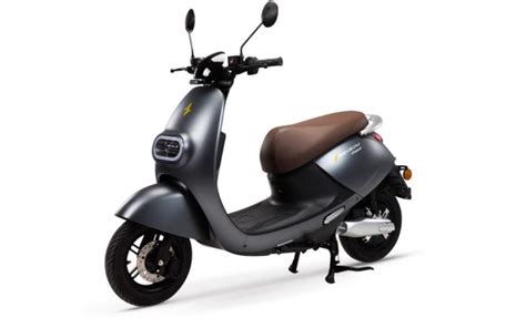 Mopeds with a Twist: The Magic Touch Difference